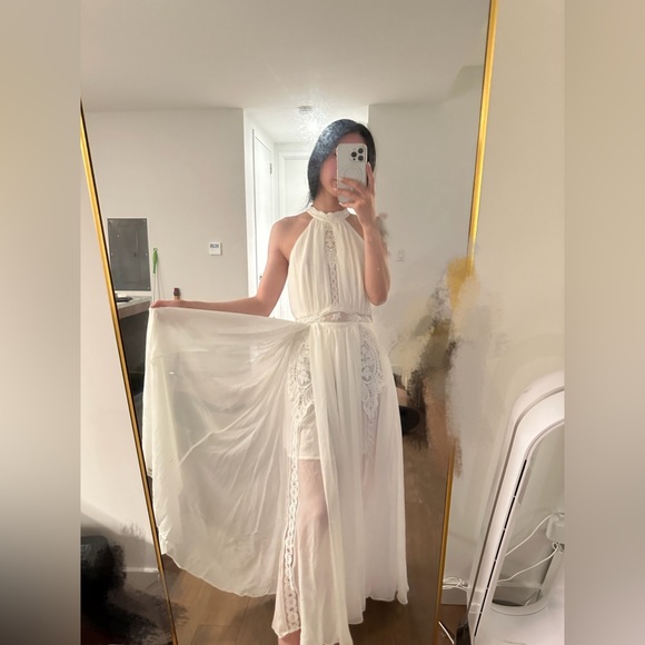 White  Prom dress & vacation beach dress - Picture 2 of 4